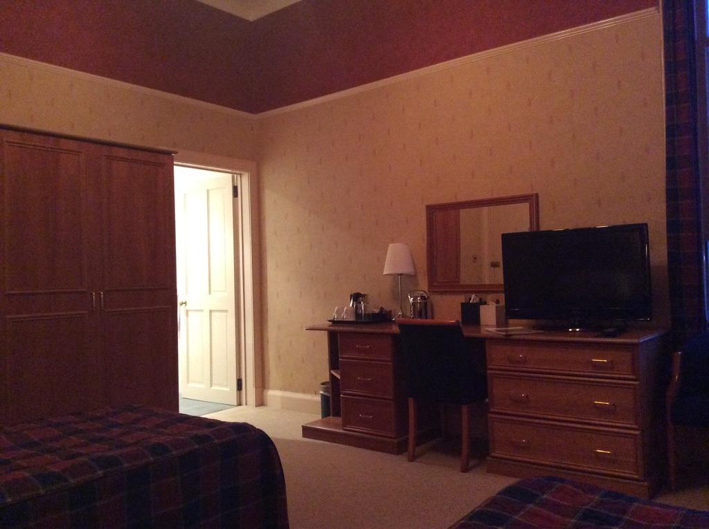 Taychreggan Hotel Dundee Habitación foto